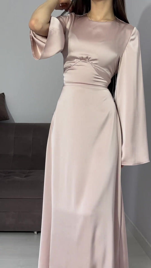 Eclové Satin Maxikleid