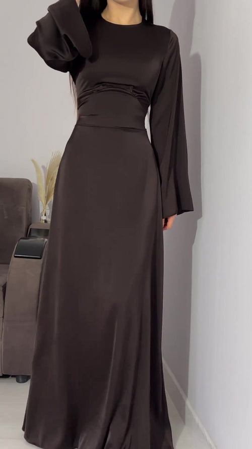 Eclové Satin Maxikleid