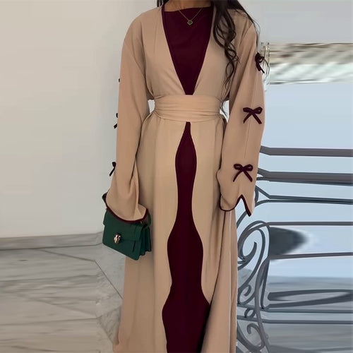 Offene Abaya mit Schleife