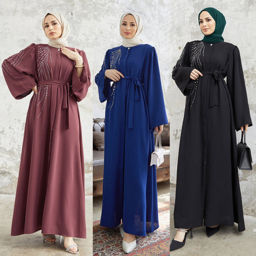 Elegante Abaya mit Steinen